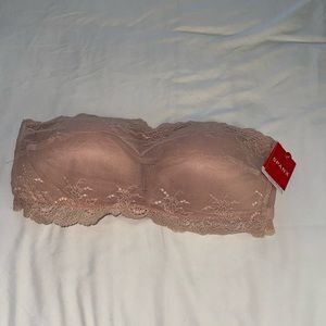 NWT Spanx Undie-tecable bandeau strapless bra
